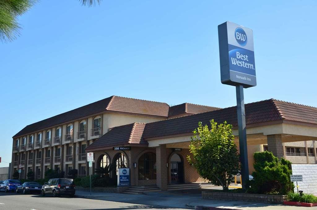 Best Western Norwalk Inn Εξωτερικό φωτογραφία