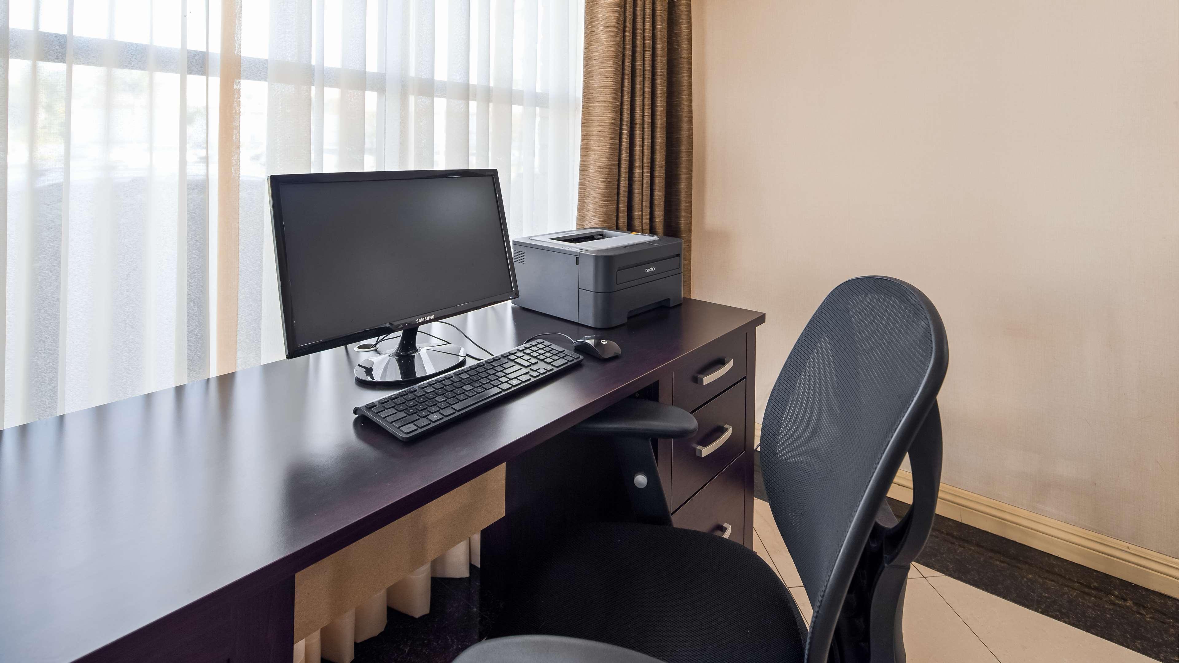 Best Western Norwalk Inn Εξωτερικό φωτογραφία
