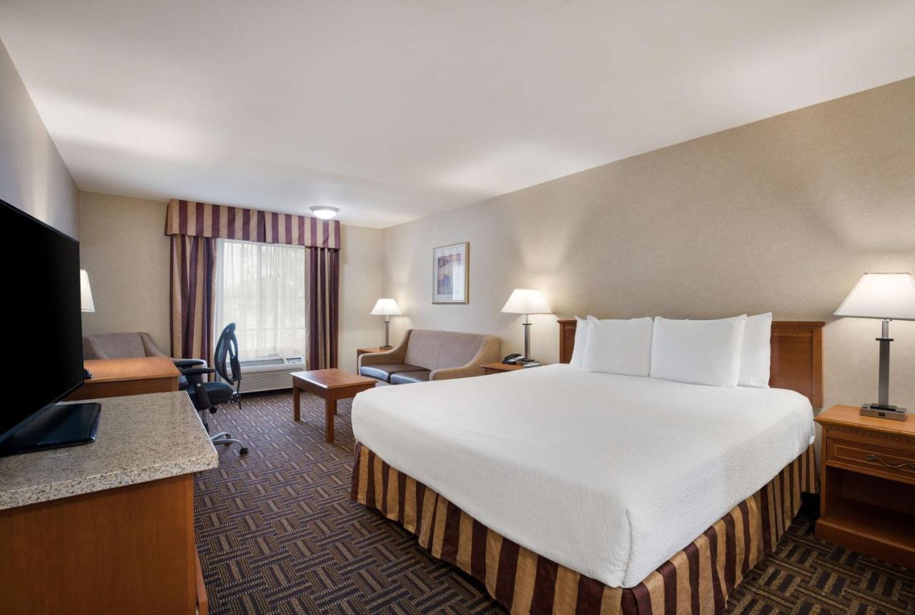 Best Western Norwalk Inn Εξωτερικό φωτογραφία