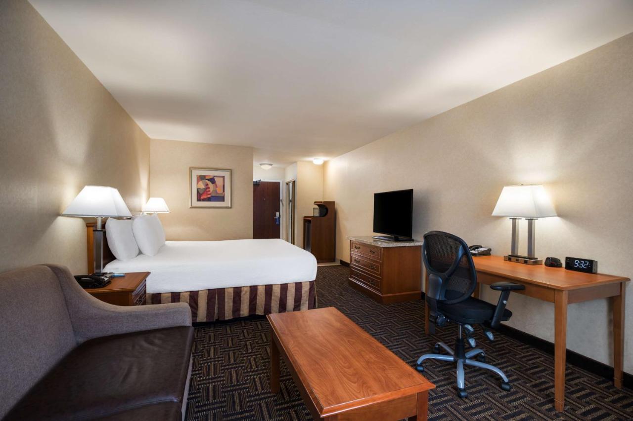 Best Western Norwalk Inn Εξωτερικό φωτογραφία