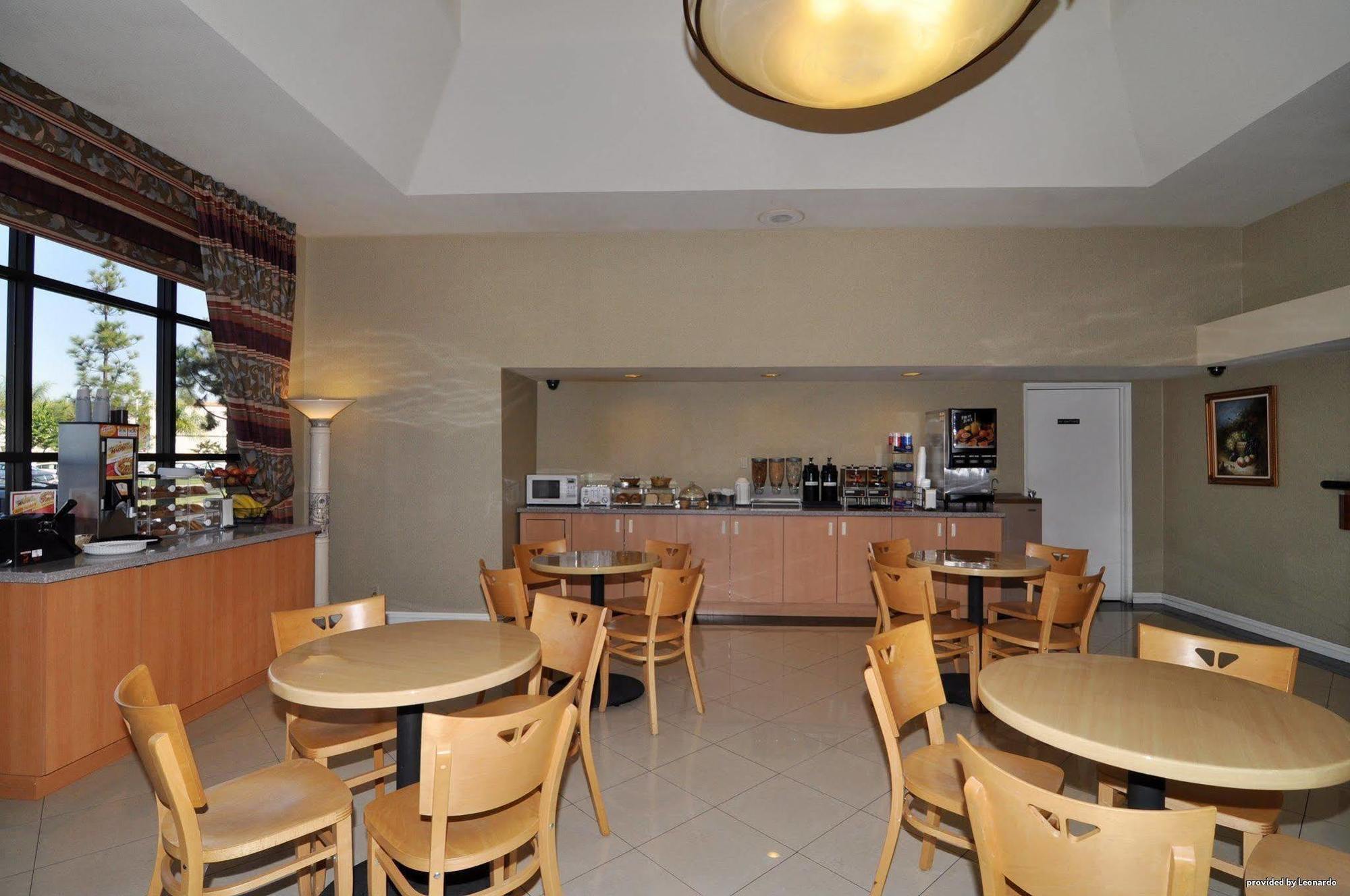 Best Western Norwalk Inn Εξωτερικό φωτογραφία